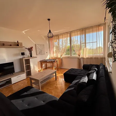 With Pool Ante Dom wakacyjny