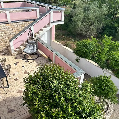 Holiday home With Pool Ante