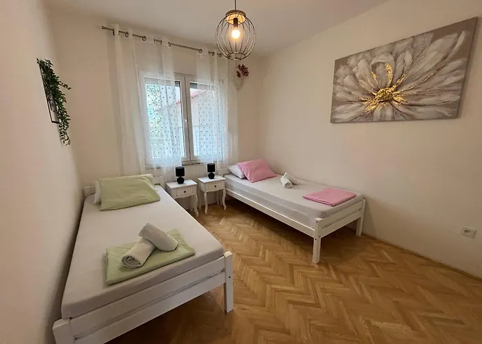 With Pool Ante Casa de Férias *