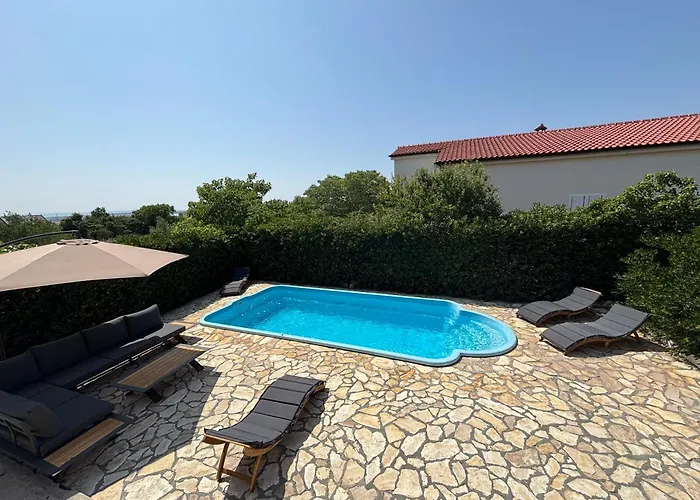 With Pool Ante Casa de Férias *